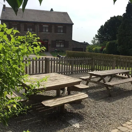 La Grange De Halleux 公寓