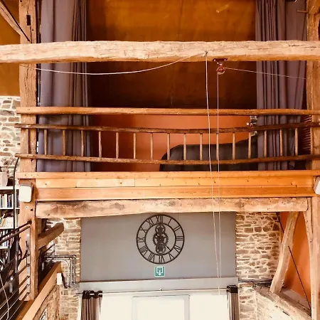 La Grange De Halleux 公寓 *