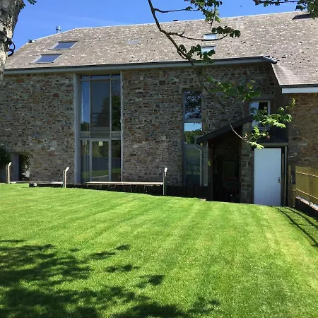 La Grange De Halleux 아파트 *