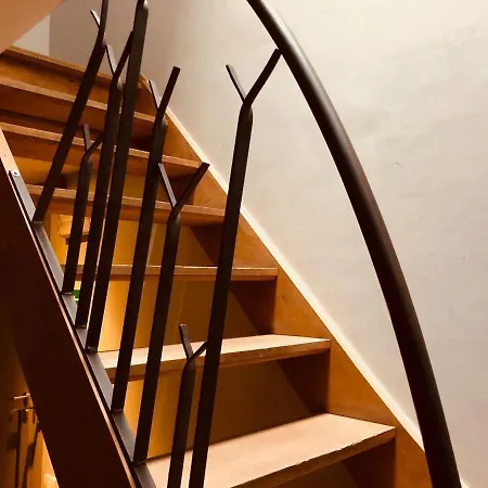 아파트 La Grange De Halleux *